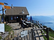 Capanna (Rifugio) Al Legn (mt.1785)